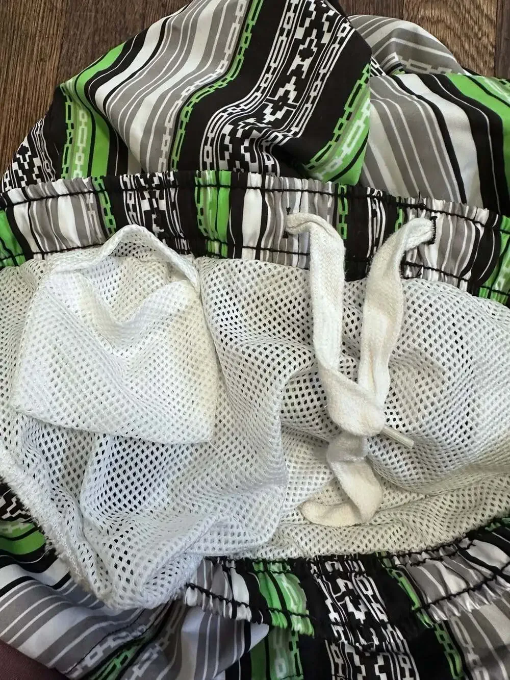 Vintage Maui and Sons Striped Board Shorts with Mesh Lining Size M Tall